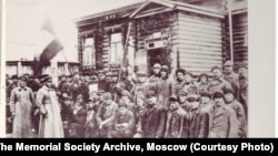 Заключенные на строительстве Беломорканала, 1932 год.