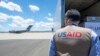 Як корманди USAID дар фурудгоҳи Русия