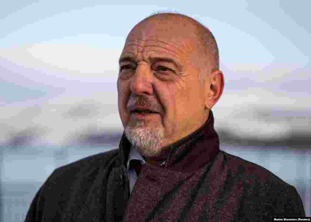 Rune Rafaelsen, the mayor of the municipality that includes Kirkenes, told Reuters he opposes having “more tanks” on the border with Russia, but that he sees Norway’s NATO membership as "a guarantee that I can do my job."  