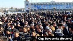 Some 500 people rallied at Bishkek’s Ala-Too Square in support of ethnic Kyrgyz whom they said are being persecuted in reeducation camps in China's Xinjiang region.