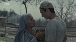 Мушаррафа Қосимова - Духтари "душмани халқ" модари саҳна шуд Мушаррафа Қосимова - Духтари "душмани халқ" модари саҳна шуд