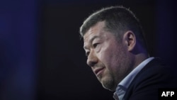 Риторика проти українських біженців – одна з центральних у виборчій кампанії Томіо Окамури