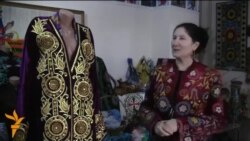 Либоси махсус барои 6 меҳмони Эмомалӣ Раҳмон Либоси махсус барои 6 меҳмони Эмомалӣ Раҳмон