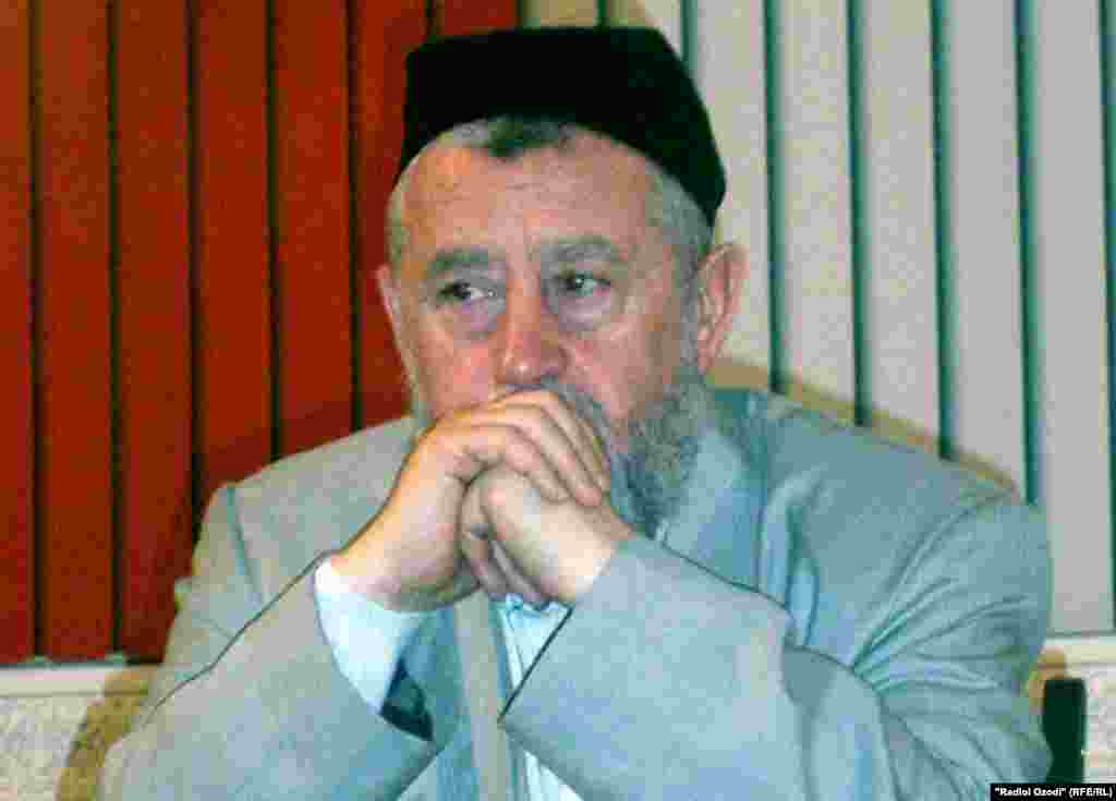 Ҳоҷӣ Акбари Тӯраҷонзода, аз раҳбарони Иттиҳоди  нирӯҳои мухолифин