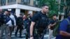 Membri ai Secret Service în fața sediului Națiunilor Unite înaintea Adunării Generale a Națiunilor Unite (AGNU) de la New York, pe 21 septembrie 2025.