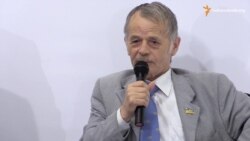 Чубаров і Джемілєв анонсували блокаду адмінкордону з Кримом Чубаров і Джемілєв анонсували блокаду адмінкордону з Кримом