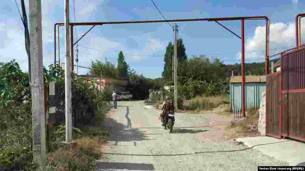 Мопед – поширений засіб пересування в Запрудному