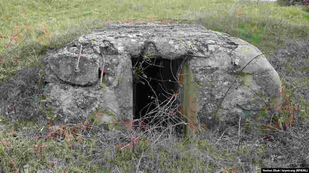 Сьогодні тридцята батарея рощташована на території російської військової частини. Іноді, з особистого дозволу командувача Чорноморським флотом, для високопоставлених осіб там проводять екскурсії. Неодноразово звучали заклики громадських і місцевої влади організувати там музей. У 2017 році російською владою було схвалене рішення побудувати на території 30-ї батареї один із кластерів військово-патріотичного парку «Патріот»