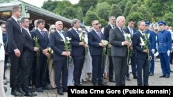 Crnogorska delegacja na čelu sa Ervinom Ibrahimovićem u Srebrenici