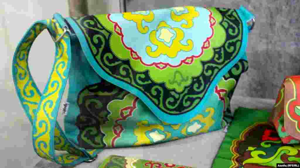 Артур Шаһиев, "Maturliq" бренды (букчалар, мендәрләр, яулыклар)