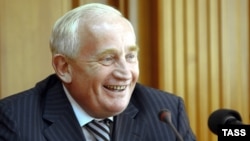 Губернаторская карьера Виктора Кресса началась почти одновременно с историей независимой России