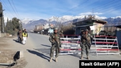 په پاڼه چنار کې د پاکستان عسکر