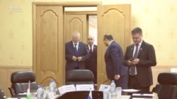 Жириновский "роҳи наҷот"-и муҳоҷиронро аз пулиси Русия пешниҳод кард Жириновский "роҳи наҷот"-и муҳоҷиронро аз пулиси Русия пешниҳод кард