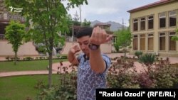 Фарҳод Ҷомаҳмадзода дар Маскав гуруҳи рақсӣ дорад.