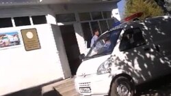 Муллои гумонбар ба додгоҳ ворид мешавад Муллои гумонбар ба додгоҳ ворид мешавад