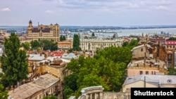 Напередодні Володимир Зеленський розпорядився створити військову адміністрацію в Одесі – її очолив колишній голова Дніпропетровщини Сергій Лисак