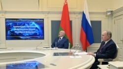 Președintele rus Vladimir Putin și președintele belarus Alexander Lukașenko au urmărit de la Moscova exercițiile militare pe care cele două țări le-au făcut împreună.