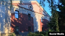 Здание реабилитационного центра "Символ жизни"