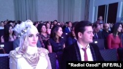 Фарзонаи Хуршед ва Фаридун Хуршед дар "Tamoshow Music Awards"