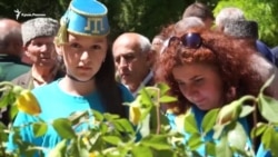 В Симферополе провели мероприятия ко Дню памяти жертв геноцида крымских татар (видео) В Симферополе провели мероприятия ко Дню памяти жертв геноцида крымских татар (видео)