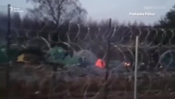 «Гібридна війна» Лукашенка: мігранти на кордоні Білорусі та Польщі (відео) «Гібридна війна» Лукашенка: мігранти на кордоні Білорусі та Польщі (відео)