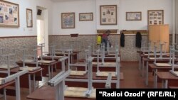 Ҳангоми покиза кардани яке аз мактабҳо дар пойтахт.