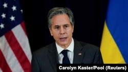 «Сьогоднішня допомога вперше включає систему протиповітряної оборони Patriot, здатну збивати крилаті і балістичні ракети» – йдеться у заяві Держсекретаря США