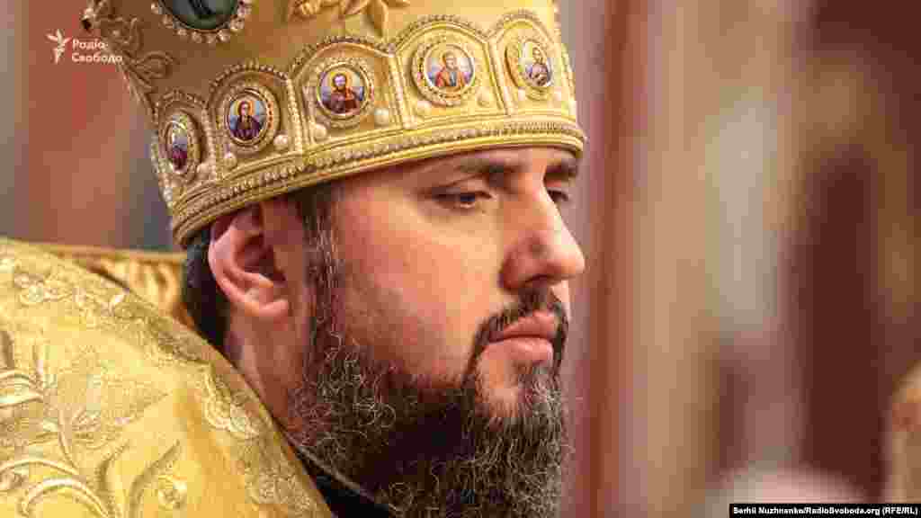 У «другий тур» вийшли митрополит Переяславський та Білоцерківський Епіфаній (Сергій Думенко) від УПЦ КП і митрополит Вінницький і Барський Симеон (Володимир Шостацький) від УПЦ (МП)