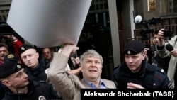 Председатель московского отделения партии "Яблока" Сергей Митрохин