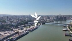 Уехавшие от войны создали в Сербии свою "мини-Россию" Уехавшие от войны создали в Сербии свою "мини-Россию"