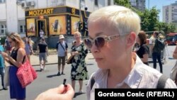 Miljana Ivanović na blokadi u Zemunu, 30. jun 2025.