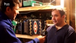 Уфага төрле төбәкләрдән гармун ясатырга киләләр Уфага төрле төбәкләрдән гармун ясатырга киләләр