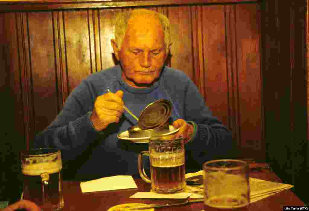 "У златего тигра", Прага, 1990 год. 