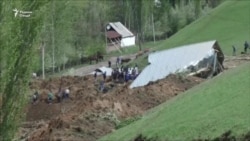 Чаро сокинони деҳаи офатзадаи қирғизӣ ҳушдори мақомотро нашуниданд? Чаро сокинони деҳаи офатзадаи қирғизӣ ҳушдори мақомотро нашуниданд?