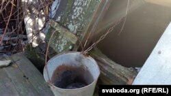 ځينې ځايي ولس بیا وايي، دا شان کارونه سیاسي وي. انځور له ارشیفه